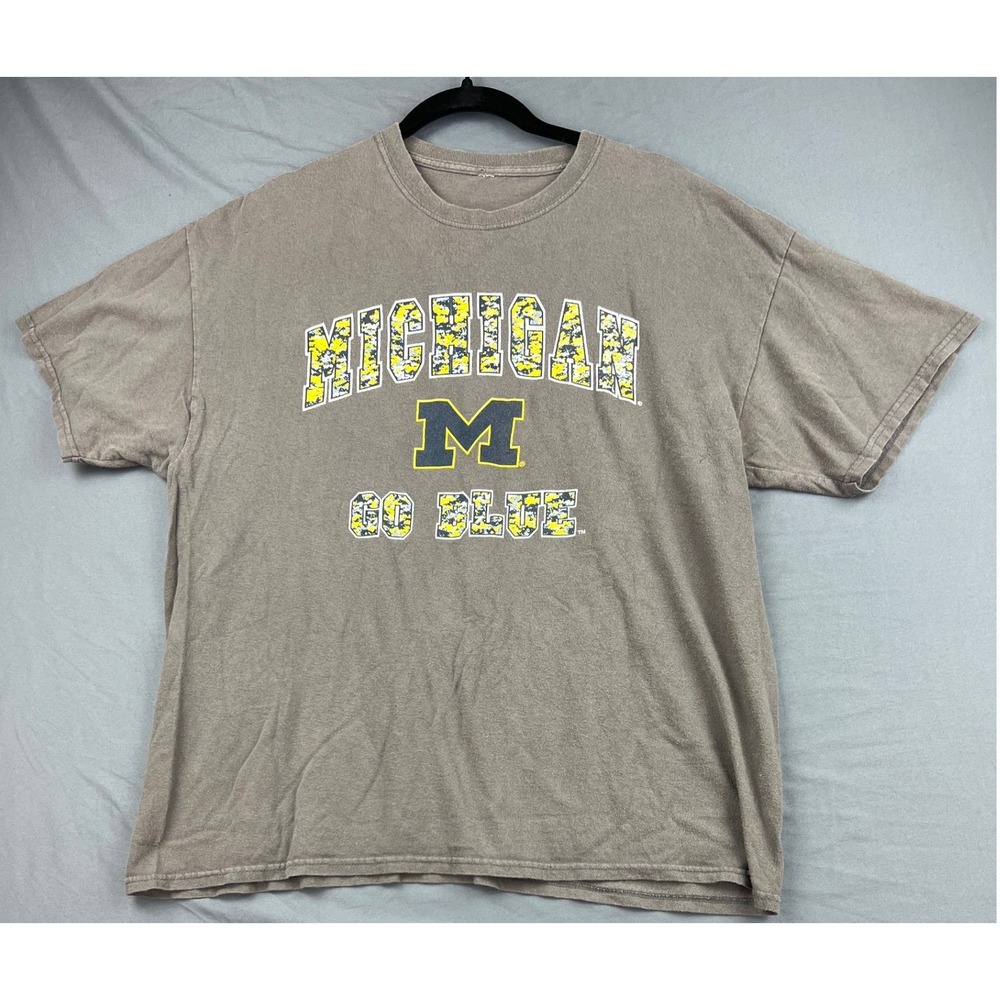 Michigan Wolverines T-Shirt Mens XL Go Blue Block M Brown Camo Graphic Good